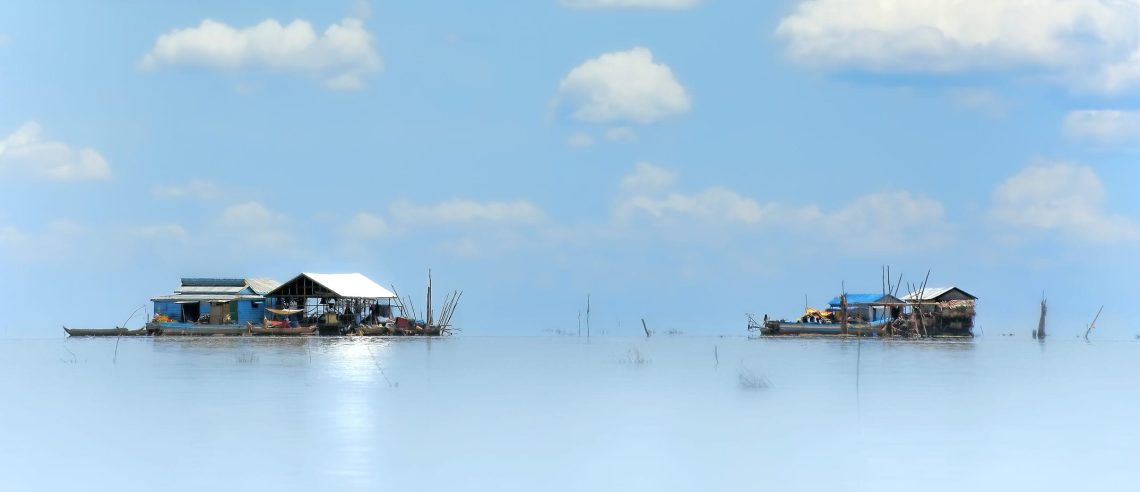 cambodge-Floating village The floating village on Tonle Sap lake