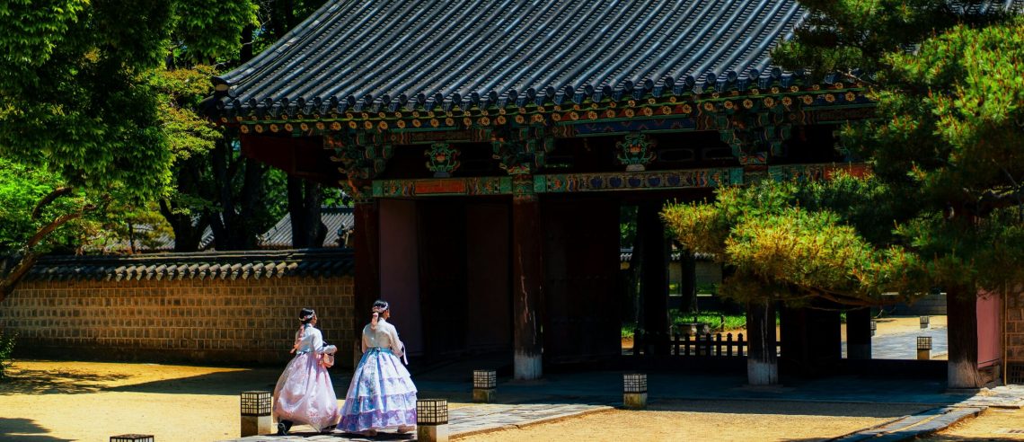 CORentree temple en hanbok
