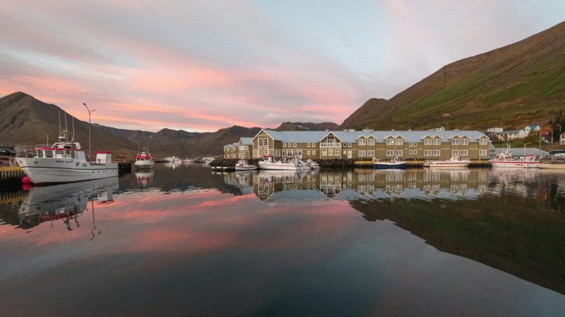 ISL_Siglufjörður_alessandra-renda-nxvC5WwKqTw-unsplash