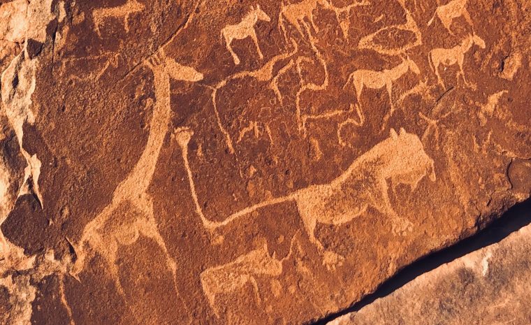 Namibie-Gravures_rupestres-1.bk