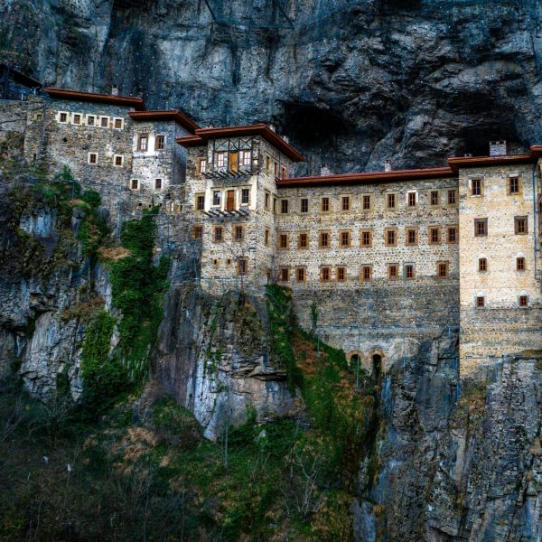 TUR07_pexels-fatih-turan-63325184-15214392