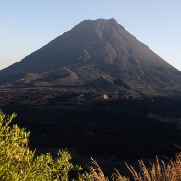 volcan-pico-fogo-cap-vert-1-900x600-1